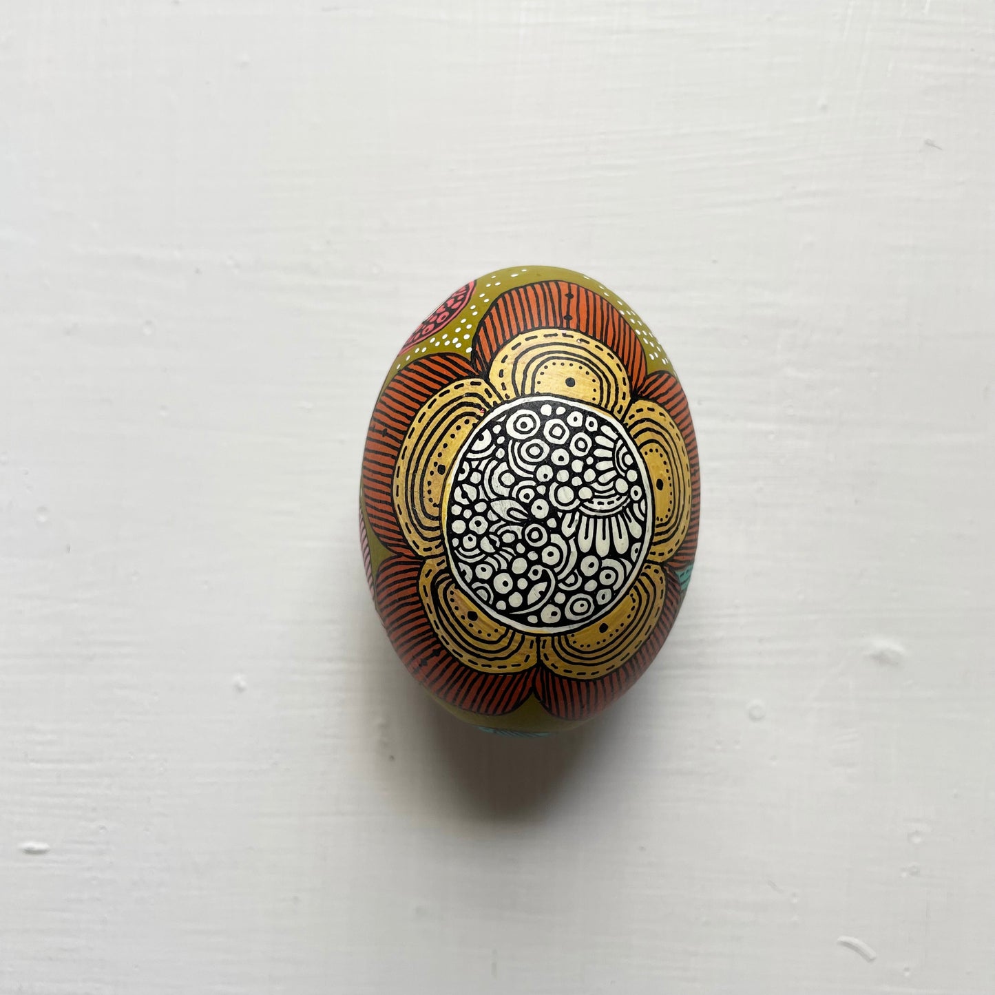 Hand-Painted Wood Easter Egg: Pen & Ink Floral Decor - 2