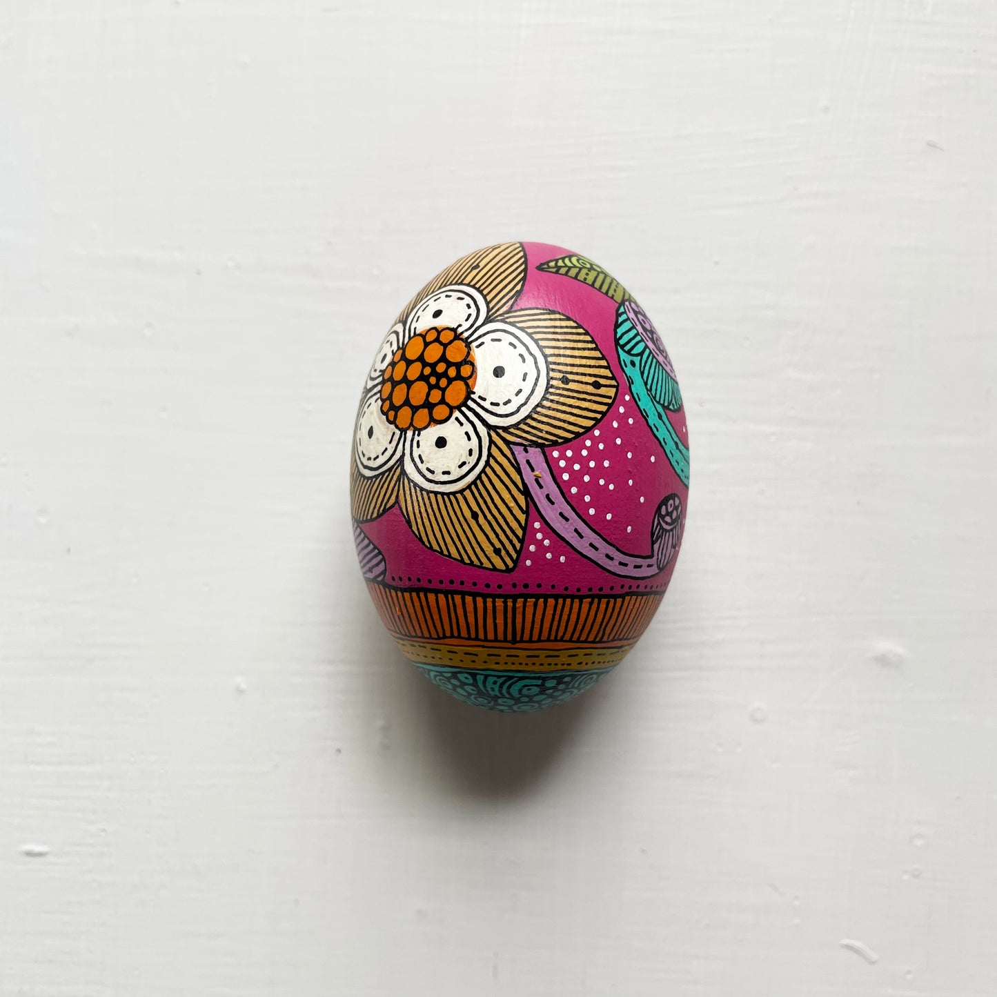 Hand-Painted Wood Easter Egg: Pen & Ink Floral Decor - 3