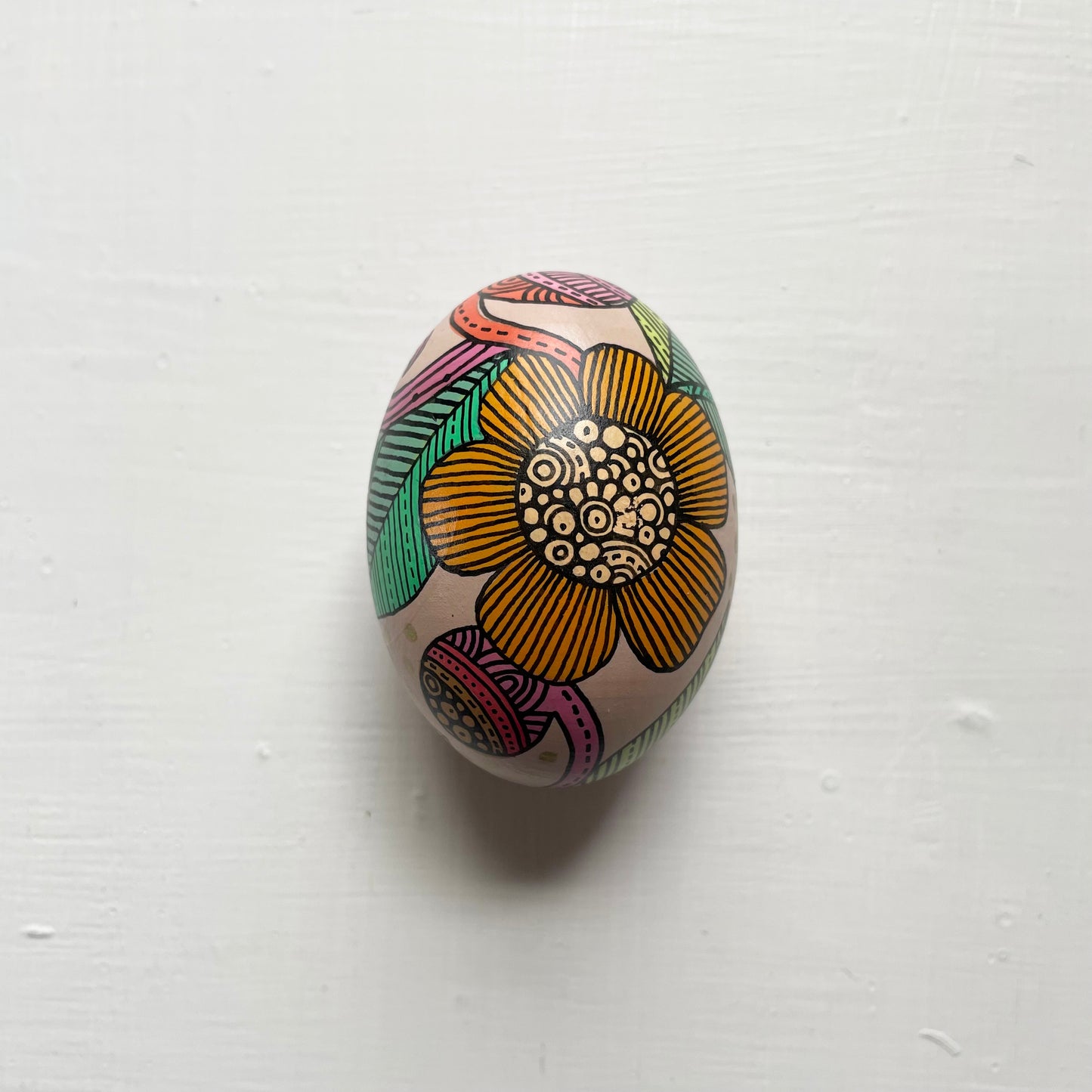 Hand-Painted Wood Easter Egg: Pen & Ink Floral Decor - 4